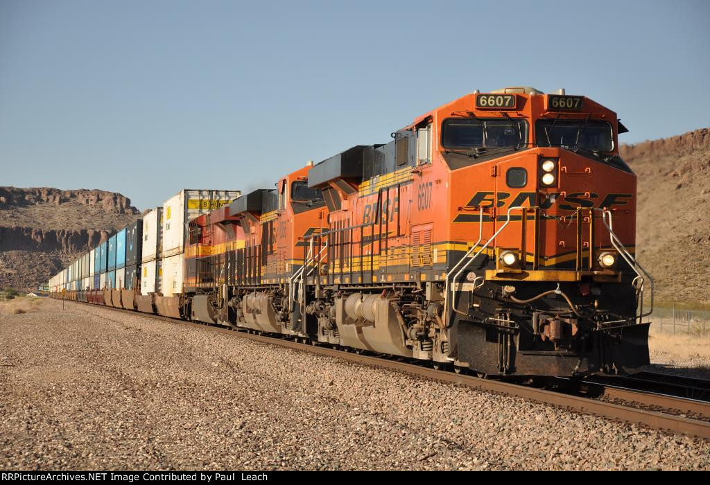 Westbound intermodal just out of the canyon